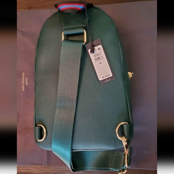 Tommy Hilfiger sling bag - Picture 4 of 4